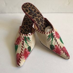 Me too Me too Britta Hibicious Shoes size 7